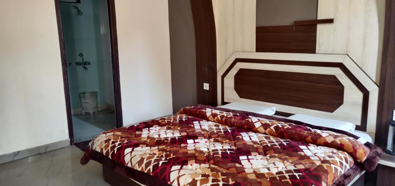 Hotel Shakuntala Катра Екстер'єр фото