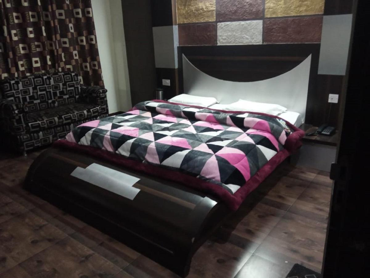 Hotel Shakuntala Катра Екстер'єр фото